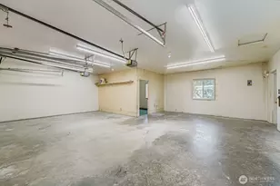 733 8th St NE, Auburn, WA 98002 - Photo 17