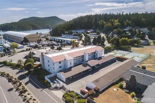 1800 Skyline Way, Anacortes, WA 98221 - Photo 23