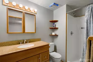 11607 212th Ave E, Sumner, WA 98391 - Photo 25