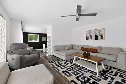 12828 78th Avenue S, Seattle, WA 98178 - Photo 5