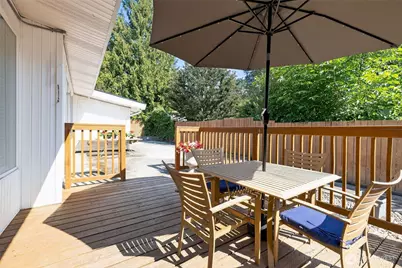 12828 78th Avenue S, Seattle, WA 98178 - Photo 33