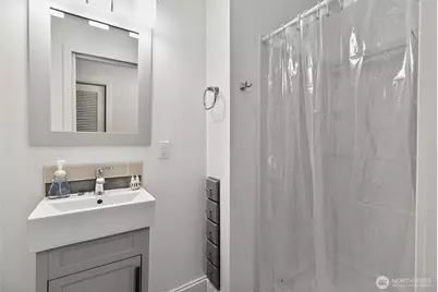 12828 78th Avenue S, Seattle, WA 98178 - Photo 19