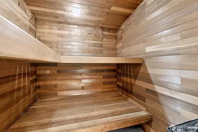 12828 78th Avenue S, Seattle, WA 98178 - Photo 27