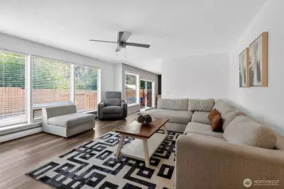 12828 78th Avenue S, Seattle, WA 98178 - Photo 7