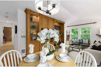 2720 SE 118th Avenue #302, Bellevue, WA 98005 - Photo 9