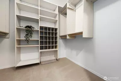 2720 SE 118th Avenue #302, Bellevue, WA 98005 - Photo 17