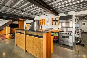 1310 E Union St, Seattle, WA 98122 - Photo 9
