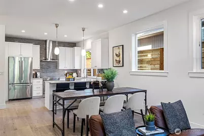 8007 25th Avenue NW, Seattle, WA 98117 - Photo 11