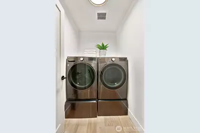 8009 27th Avenue NW, Seattle, WA 98117 - Photo 29