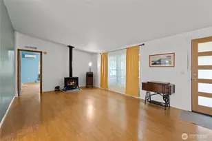 159 E Crescent Harbor Rd, Oak Harbor, WA 98277 - Photo 7