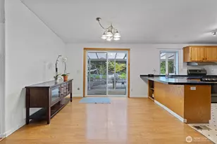 159 E Crescent Harbor Rd, Oak Harbor, WA 98277 - Photo 9