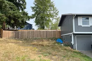 511 190th St E, Spanaway, WA 98387 - Photo 3