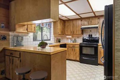 311 Willapa Place, La Conner, WA 98257 - Photo 15