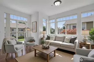 535 241st Ln SE, Sammamish, WA 98074 - Photo 3