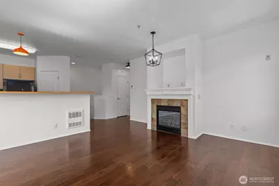 535 241st Lane SE, Sammamish, WA 98074 - Photo 5