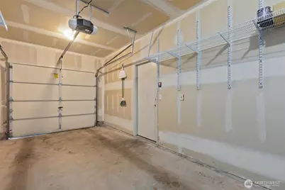 535 241st Lane SE, Sammamish, WA 98074 - Photo 33