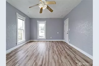 323 1st Avenue S, Kent, WA 98032 - Photo 11