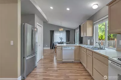 21646 SE 239th Place, Maple Valley, WA 98038 - Photo 13