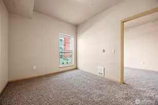 1031 N State St, Bellingham, WA 98225 - Photo 17