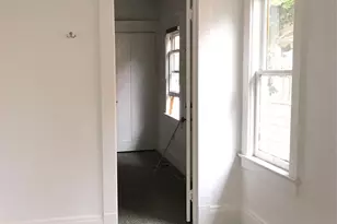 5011 8th Ave NE, Seattle, WA 98105 - Photo 5