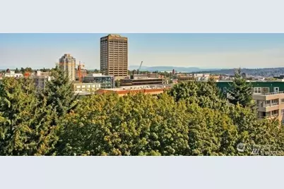 4547 8th Avenue NE #408, Seattle, WA 98105 - Photo 5