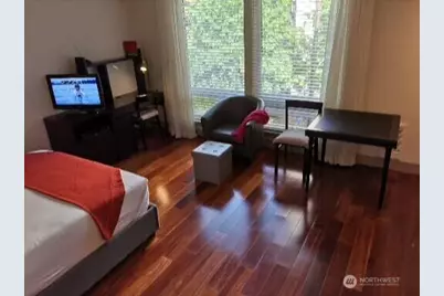 4547 8th Avenue NE #408, Seattle, WA 98105 - Photo 27