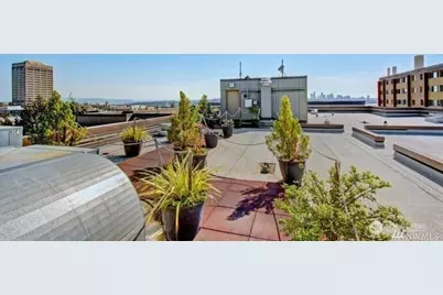 4547 8th Avenue NE #408, Seattle, WA 98105 - Photo 7