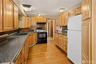 831 Pine Glen Dr, Easton, WA 98925 - Photo 11