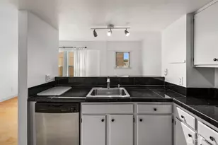 505 E Denny Way, Seattle, WA 98122 - Photo 17