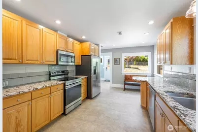 10110 SE Southworth Drive, Port Orchard, WA 98366 - Photo 11