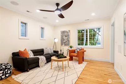 1528 NE 97th St, Seattle, WA 98115 - Photo 5