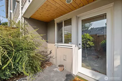 6518 42nd Avenue SW #B, Seattle, WA 98136 - Photo 15