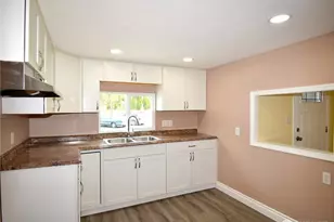 214 Holcomb Ave, Kelso, WA 98626 - Photo 9