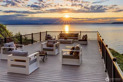 8001 Talbot Road, Edmonds, WA 98026 - Photo 1