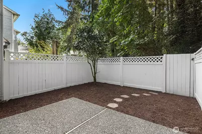 10215 NE 129th Lane, Kirkland, WA 98034 - Photo 11