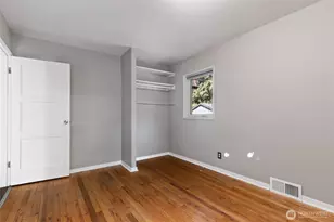 2202 NE 9th Pl, Renton, WA 98056 - Photo 7