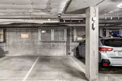 4020 Aurora Avenue N #411, Seattle, WA 98103 - Photo 23