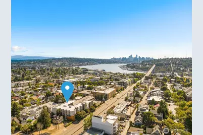 4020 Aurora Avenue N #411, Seattle, WA 98103 - Photo 31