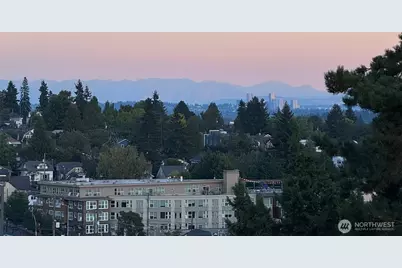 4020 Aurora Avenue N #411, Seattle, WA 98103 - Photo 9