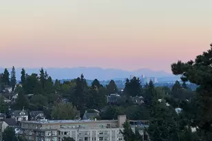 4020 Aurora Ave N, Seattle, WA 98103 - Photo 9