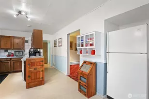 215 H St, Cosmopolis, WA 98537 - Photo 11