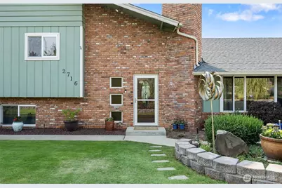 2716 8th Street NE, East Wenatchee, WA 98802 - Photo 5