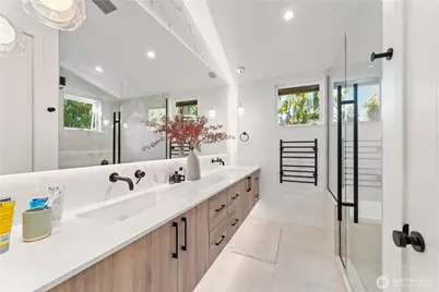 509 N 78th Street, Seattle, WA 98103 - Photo 25