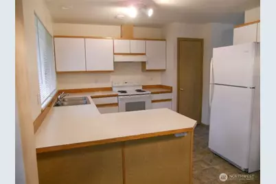 5711 10th Avenue W, Everett, WA 98203 - Photo 3