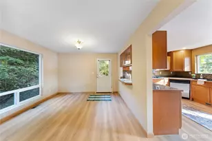 7604 Holiday Blvd, Anacortes, WA 98221 - Photo 9