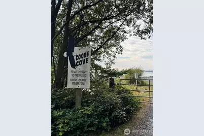 7604 Holiday Boulevard, Anacortes, WA 98221 - Photo 37