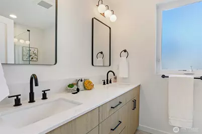 3442 B NW 65th Street, Seattle, WA 98117 - Photo 13