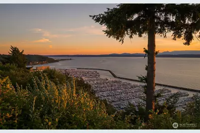 3442 B NW 65th Street, Seattle, WA 98117 - Photo 35