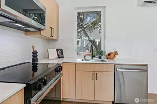 3442 B NW 65th St, Seattle, WA 98117 - Photo 5