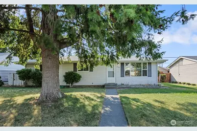 247 NE Ivy, Ephrata, WA 98823 - Photo 1